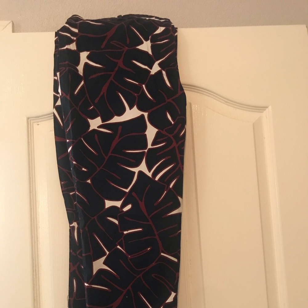 Ann Taylor used once crop curvy pants